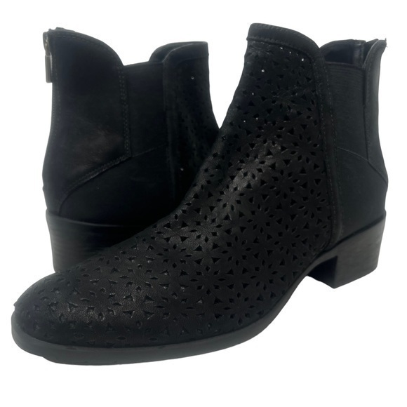 Reaction Kenneth Cole Boots - Picture 1 of 11